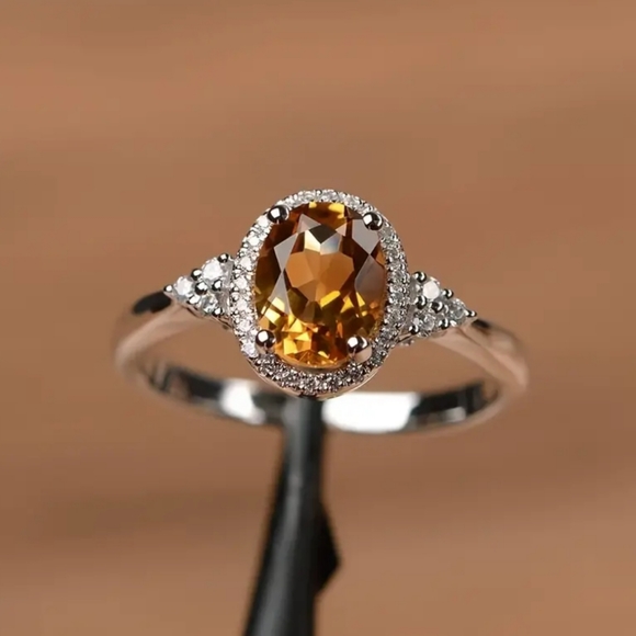Jewelry - NEW Oval Yellow Cubic Zirconia Silver Ring